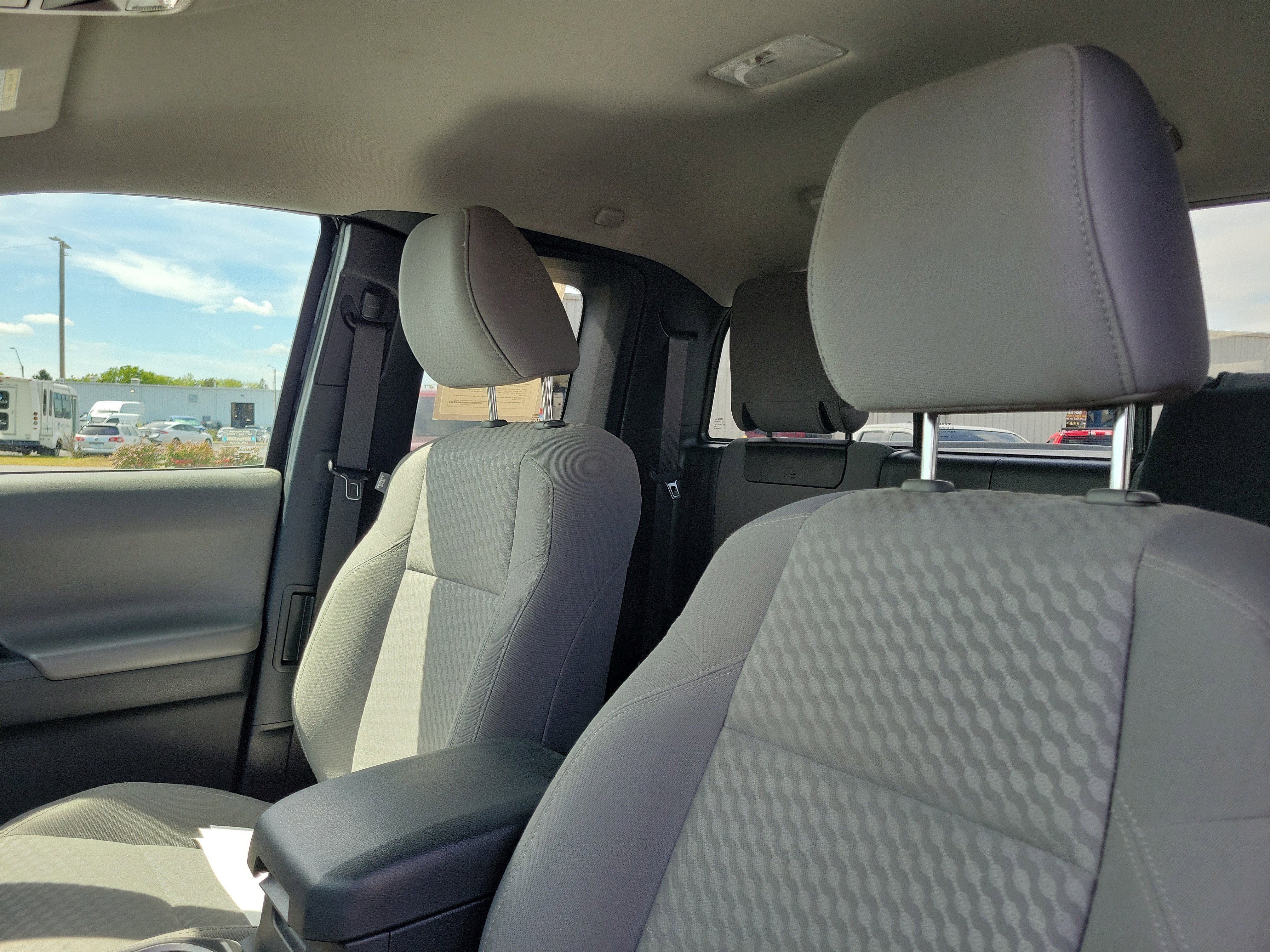 Used 2022 Toyota Tacoma SR5 image 11