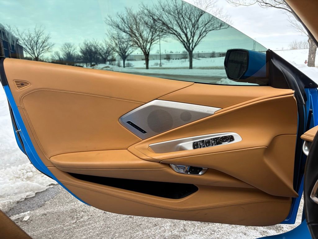 Used 2023 Chevrolet Corvette Stingray Premium Conv w/ Z51 Performance Package image 17