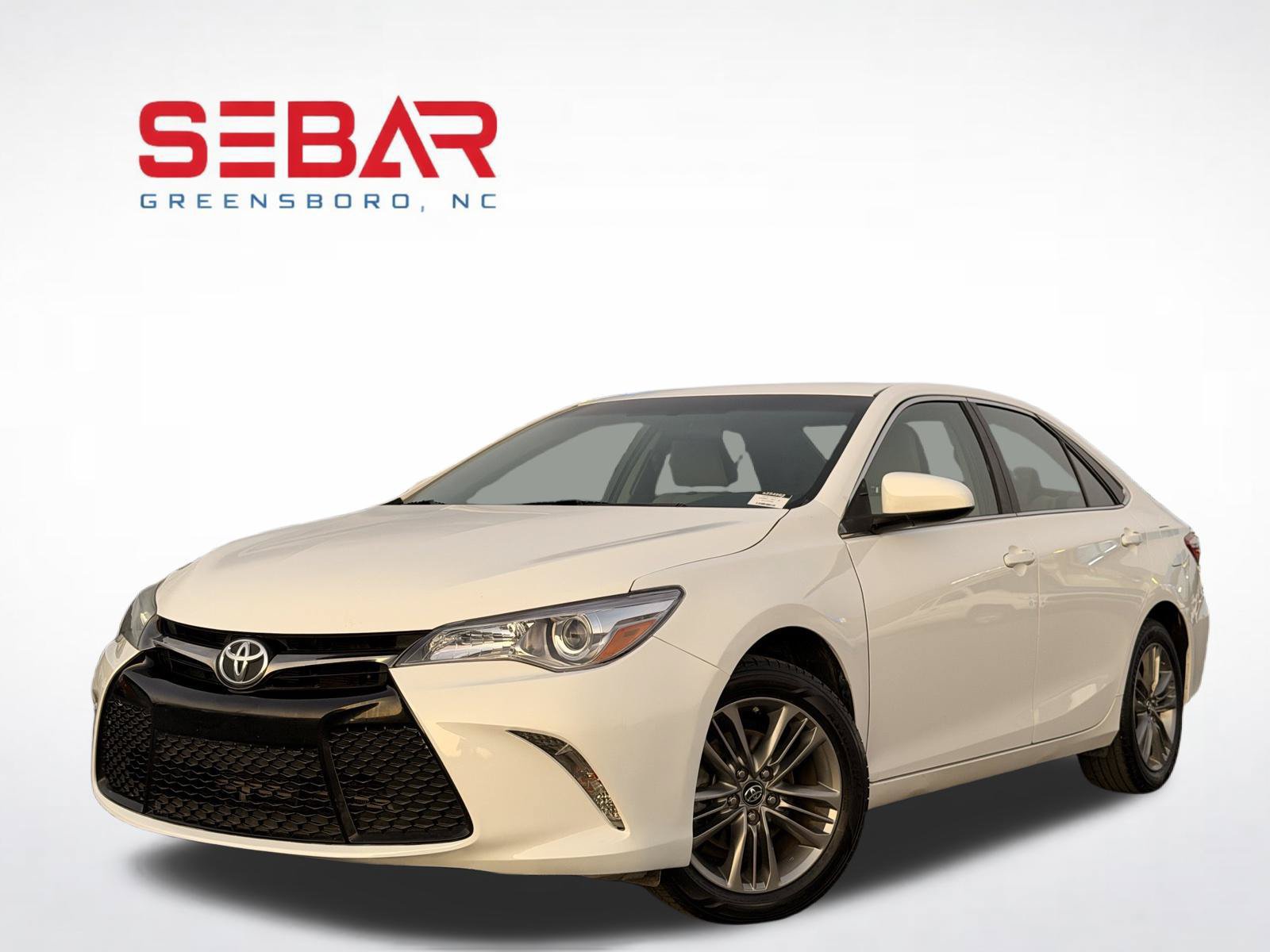 Used 2016 Toyota Camry SE FWD image 1