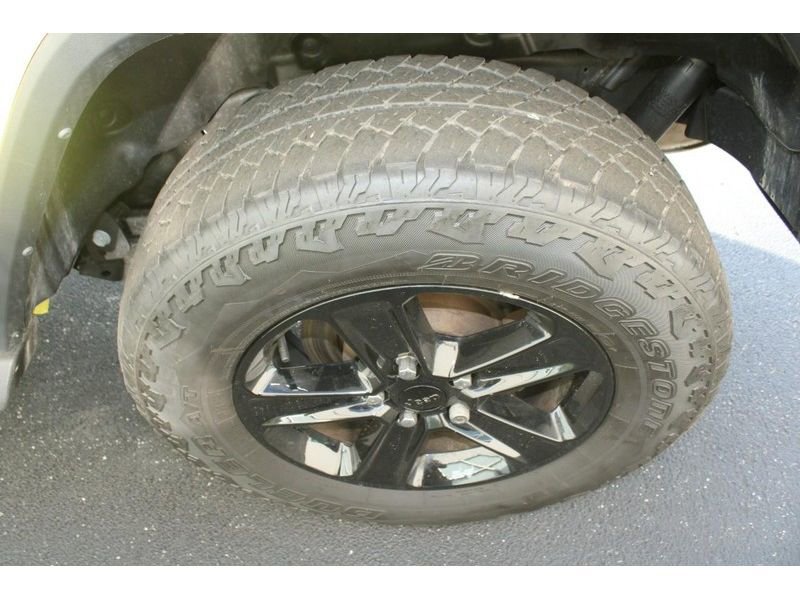 Used 2022 Jeep Wrangler Unlimited Sahara image 9