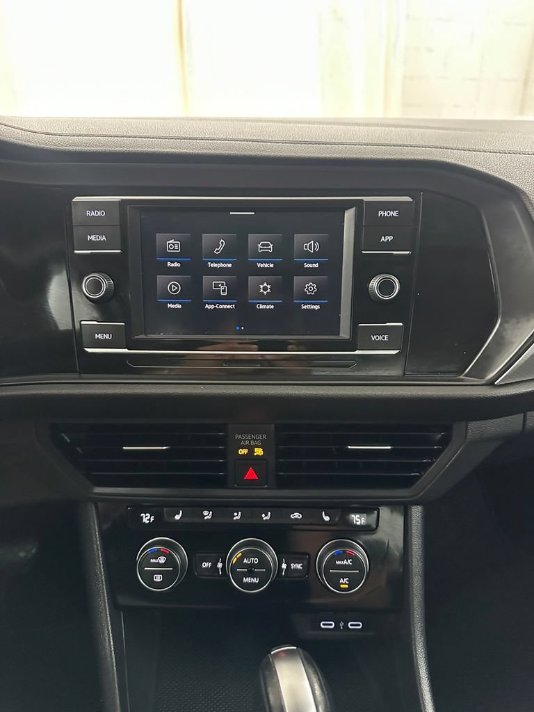 Used 2020 Volkswagen Jetta SE FWD image 22