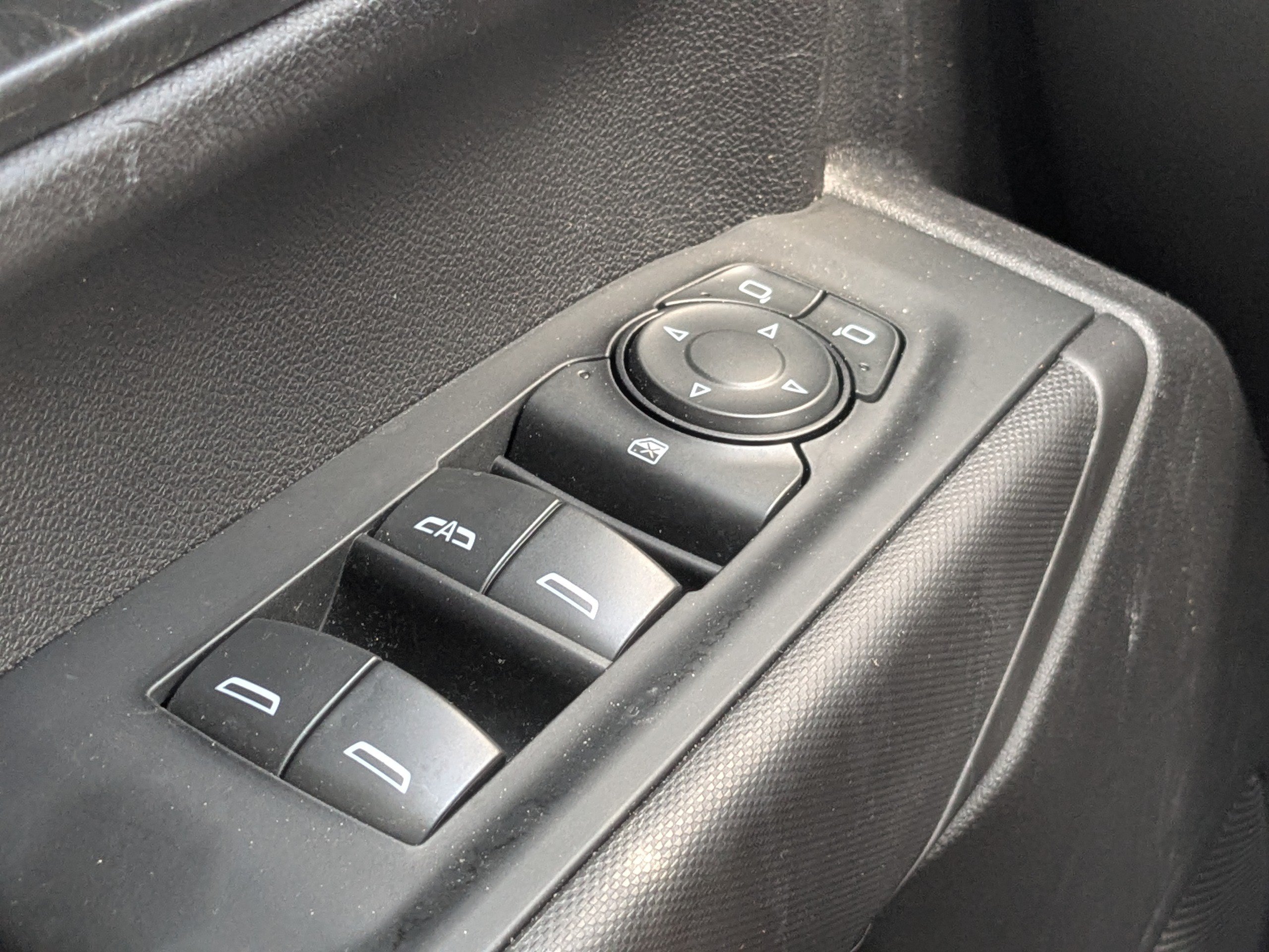 Used 2023 Chevrolet Silverado 1500 Custom w/ LPO, Dark Essentials Package RWD image 21