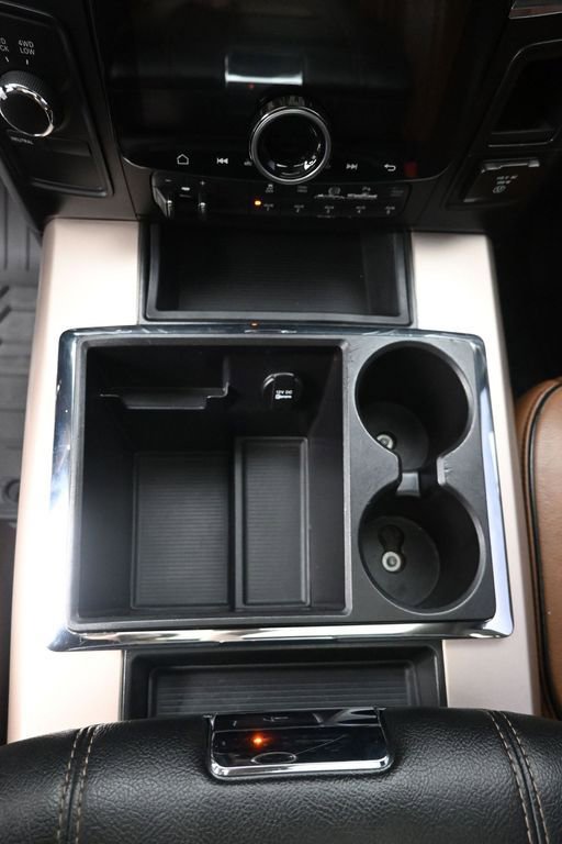 Used 2015 RAM 3500 Laramie Longhorn AWD/4WD image 21