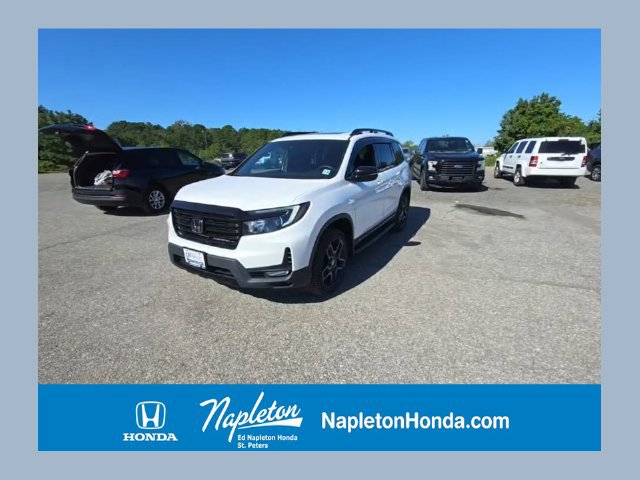 Used 2024 Honda Passport Black Edition image 1