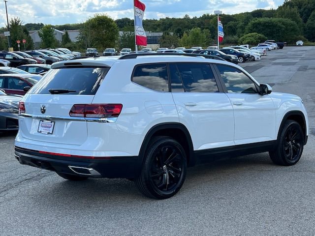 Used 2023 Volkswagen Atlas SE image 3