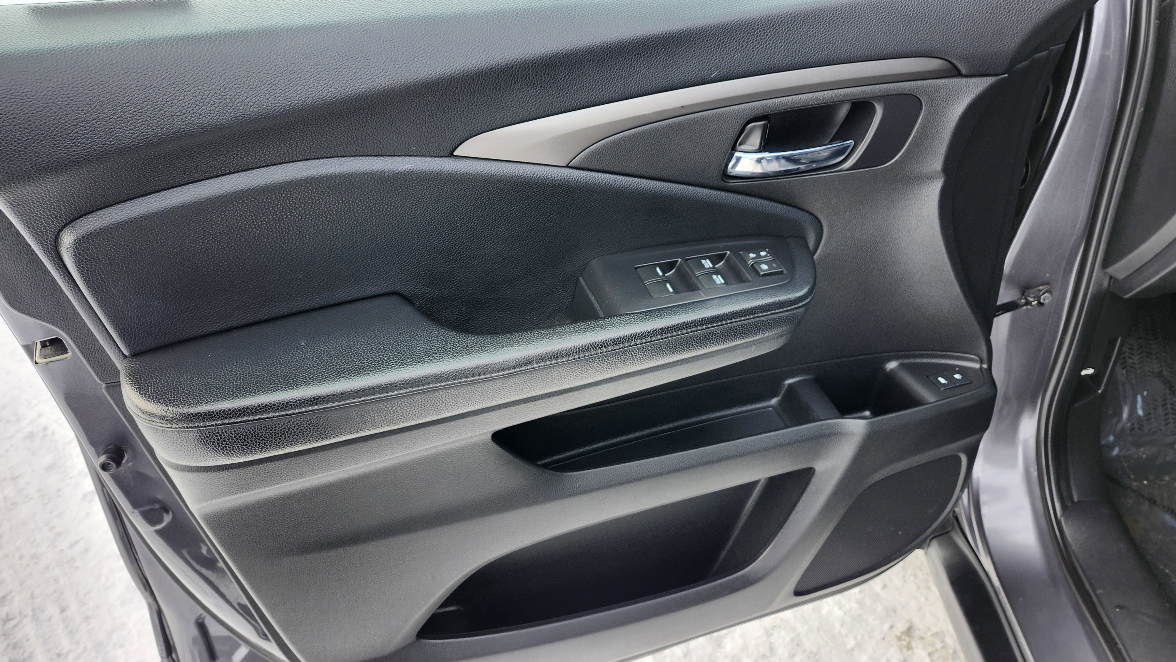 Used 2018 Honda Pilot EX-L image 29