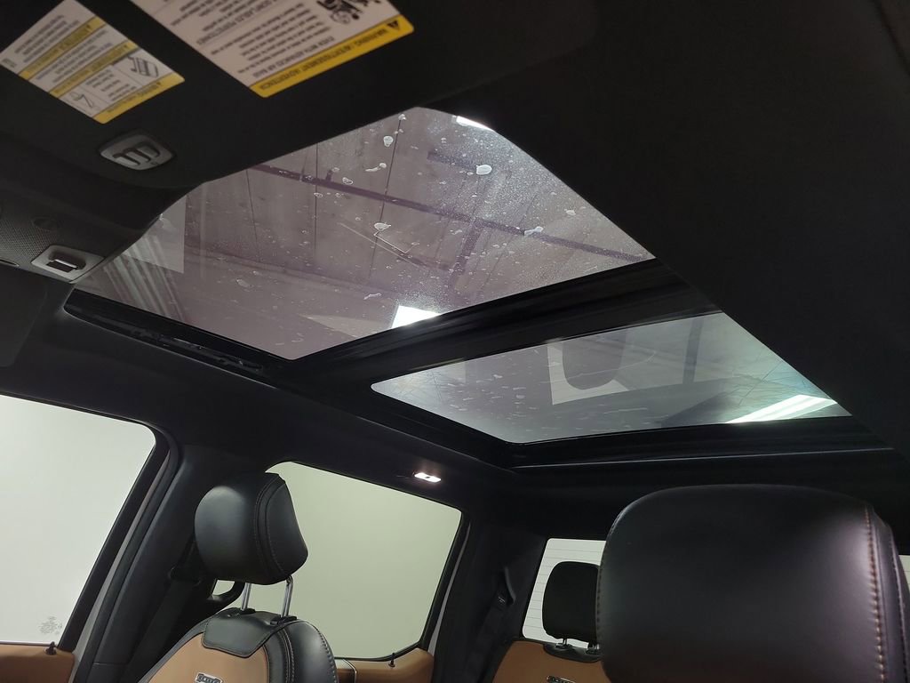 Used 2016 Ford F150 Limited w/ Trailer Tow Package image 15