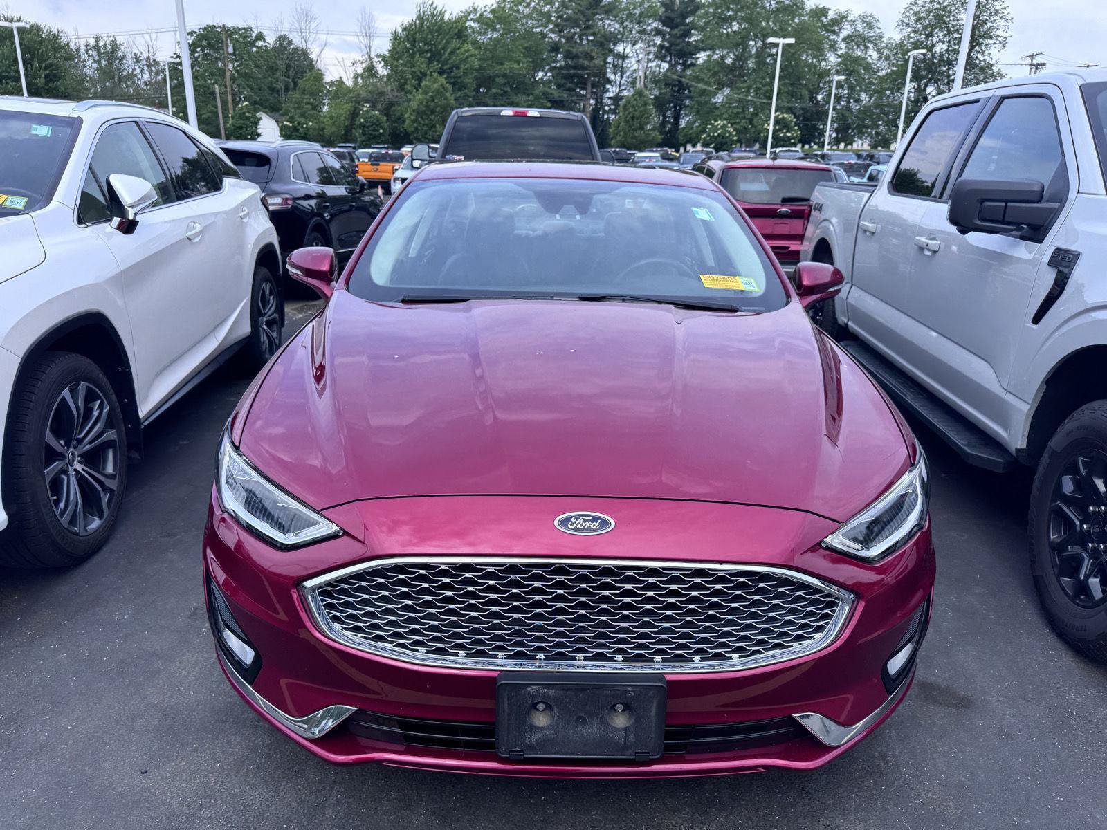 Used 2019 Ford Fusion Titanium FWD image 2