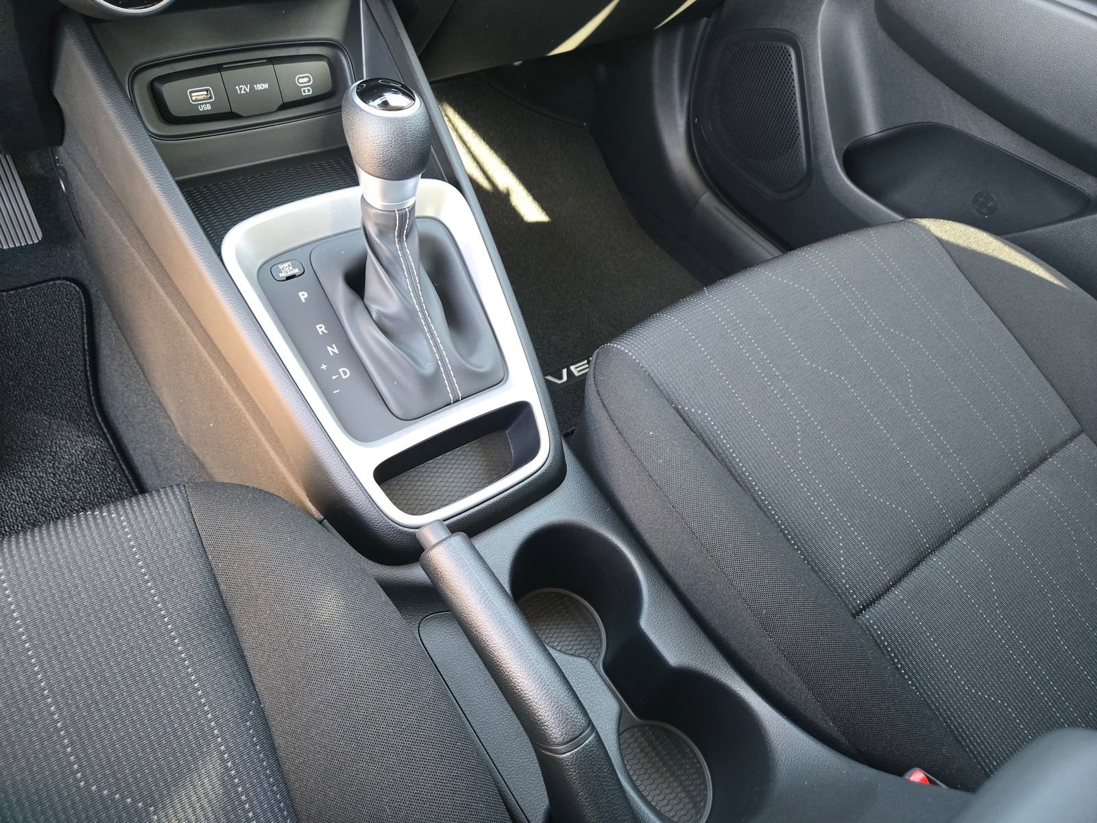 New 2026 Hyundai Venue SE image 13