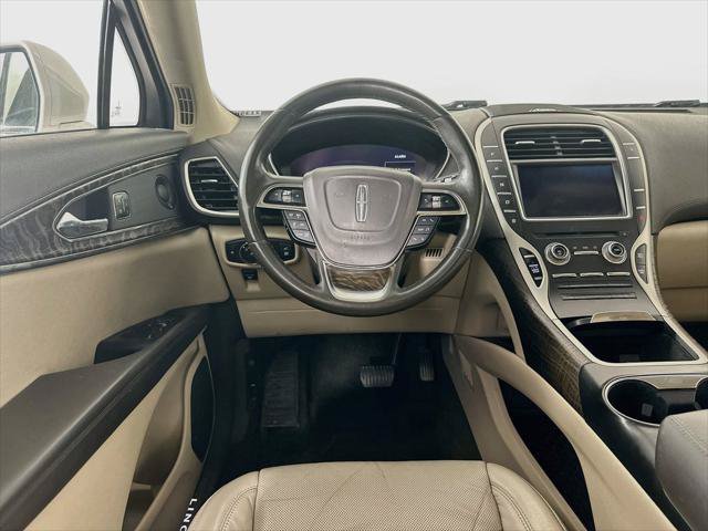 Used 2019 Lincoln Nautilus Reserve w/ Driver Assistance Package AWD/4WD image 6