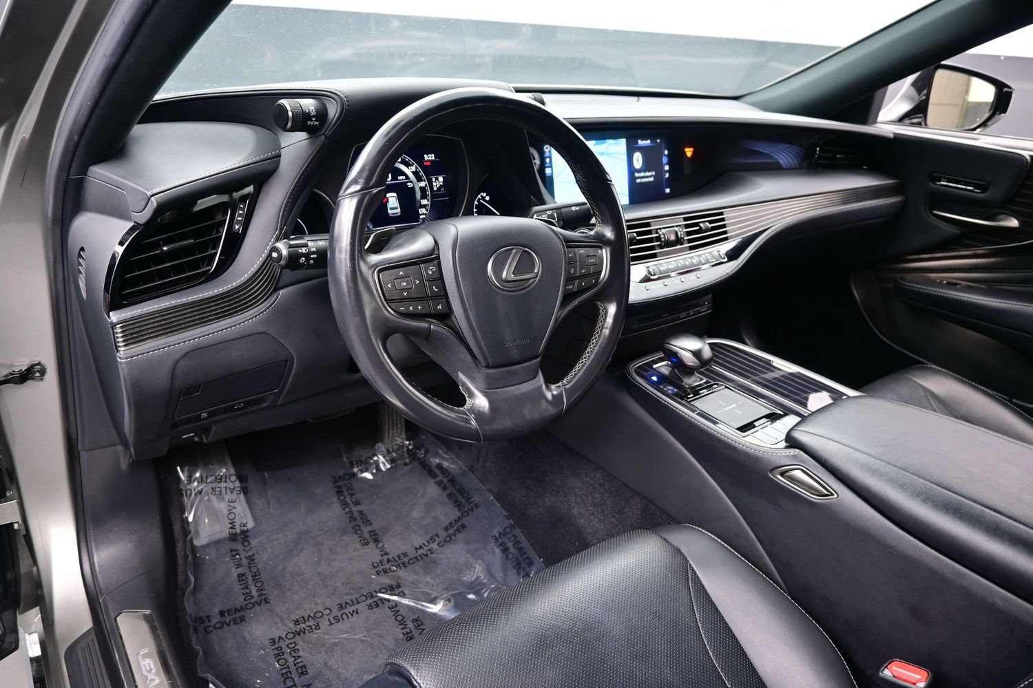 Used 2019 Lexus LS 500 AWD w/ Accessory Package (Z2) image 13