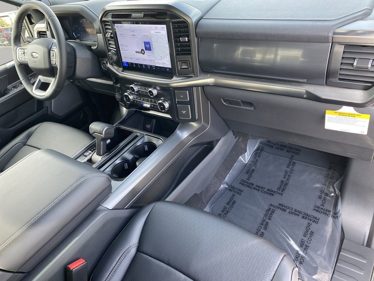 Used 2025 Ford F150 Lariat w/ Equipment Group 501A Mid image 11