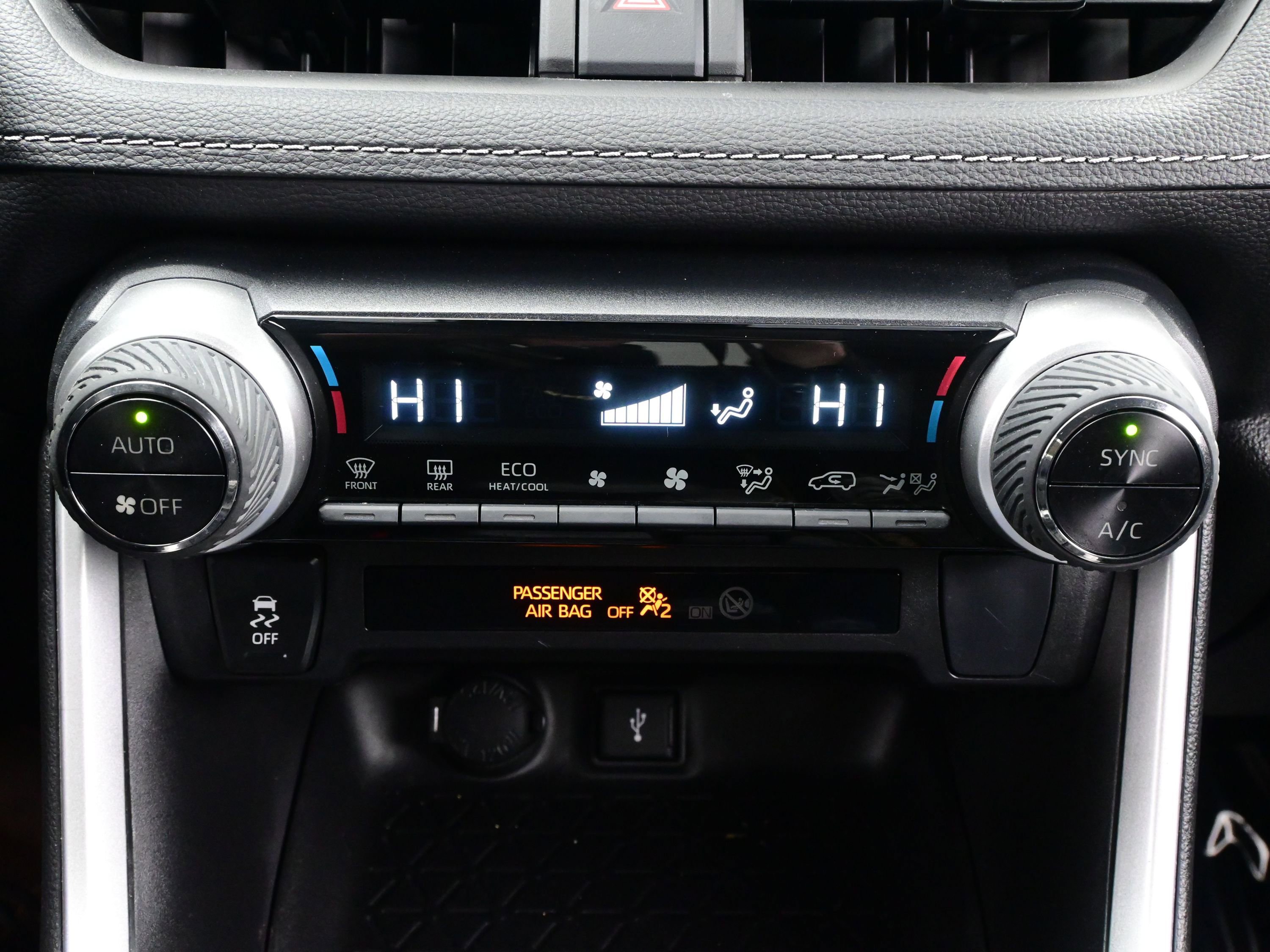 Used 2022 Toyota RAV4 XLE image 19