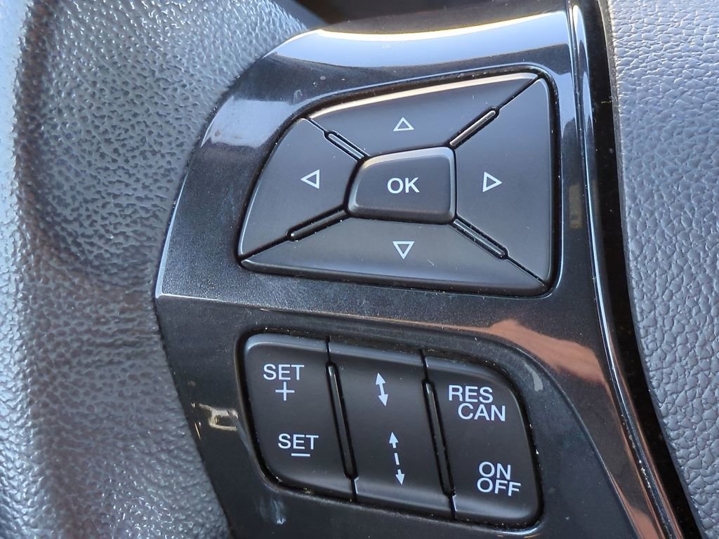 Used 2018 Ford Explorer XLT w/ Equipment Group 202A image 26