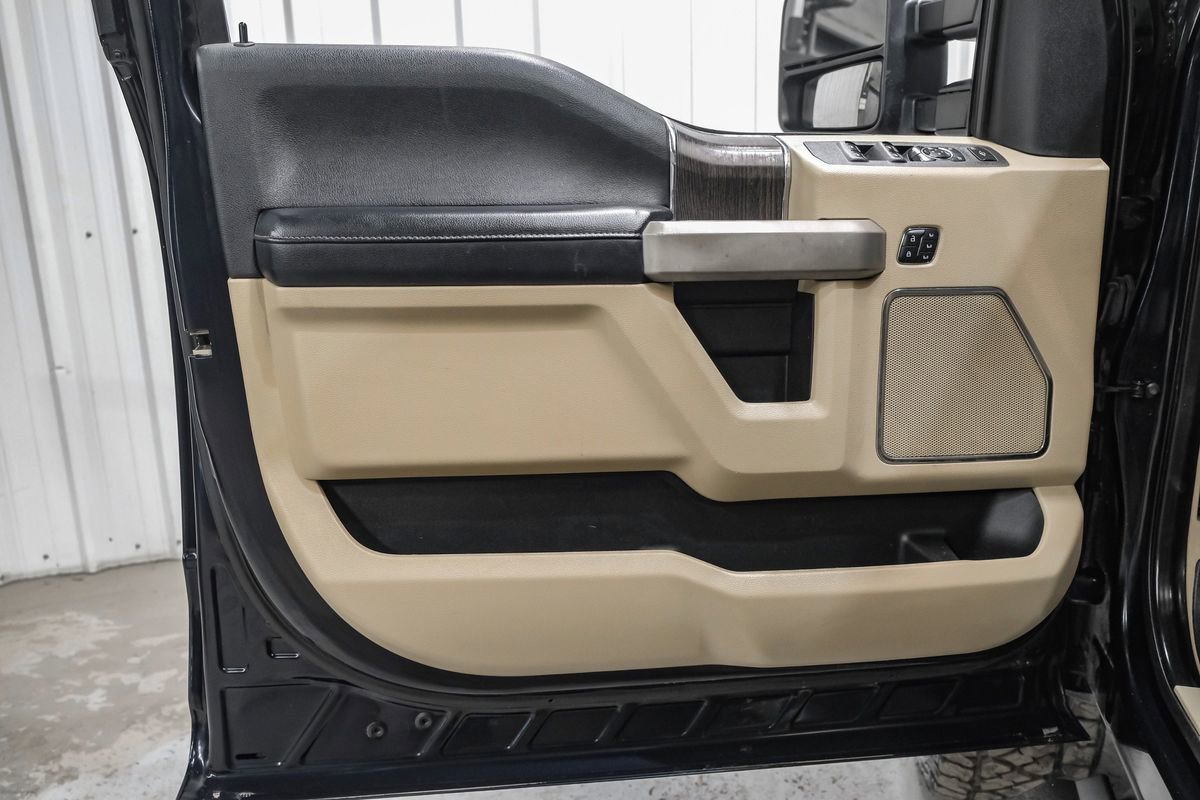 Used 2021 Ford F250 Lariat w/ Lariat Ultimate Package AWD/4WD image 45