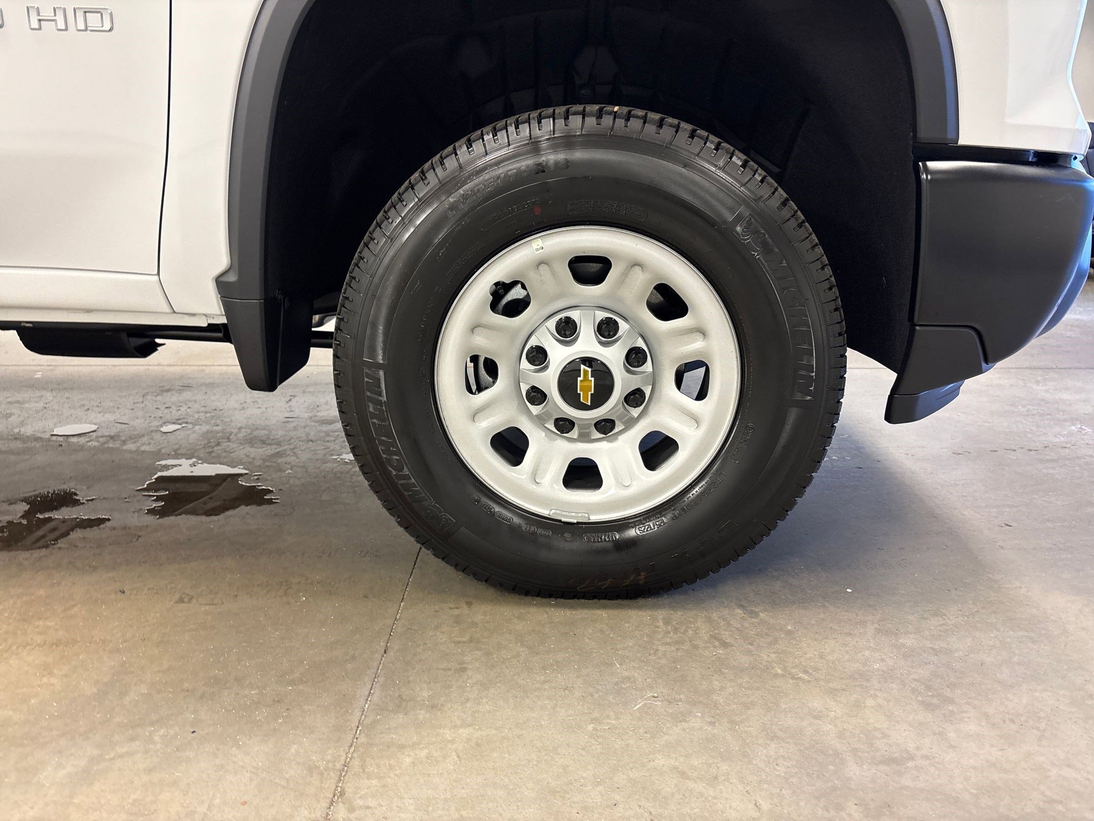 New 2025 Chevrolet Silverado 3500 W/T image 25