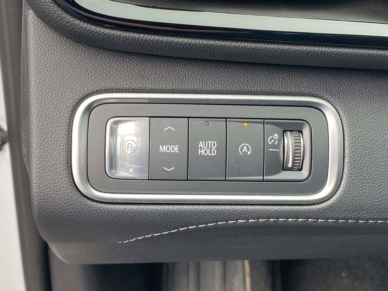 Used 2025 Buick Enclave Avenir w/ Super Cruise Package FWD image 20
