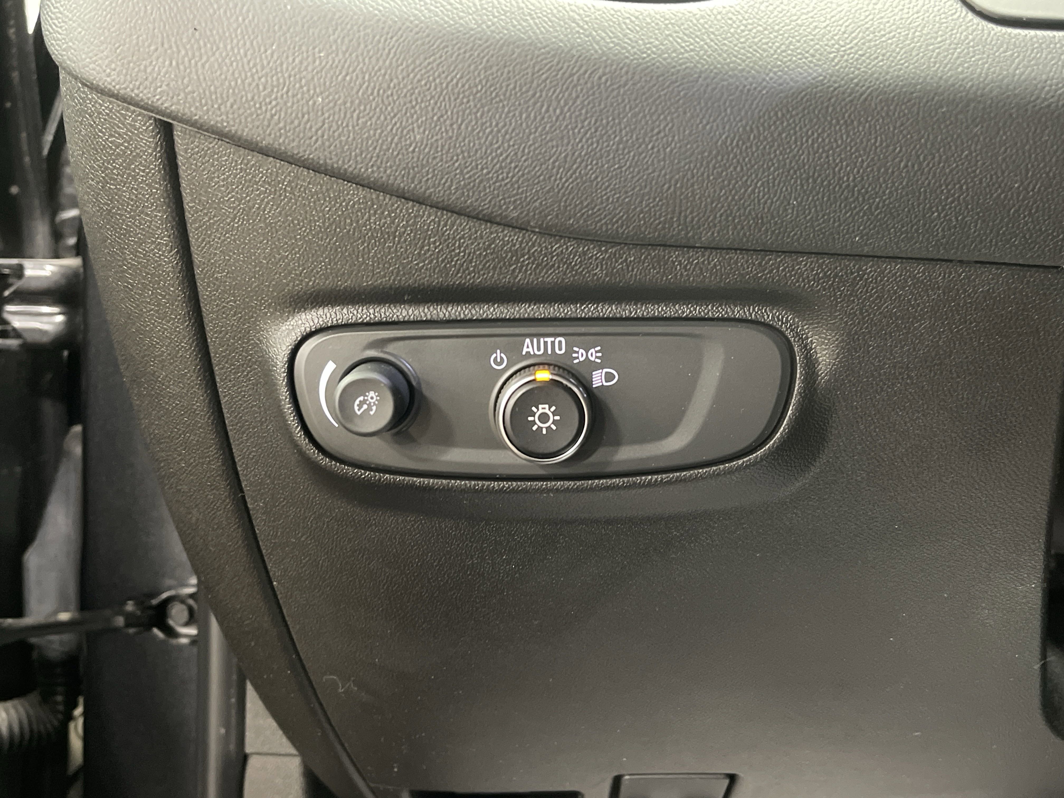 Used 2022 Chevrolet Equinox LT image 19