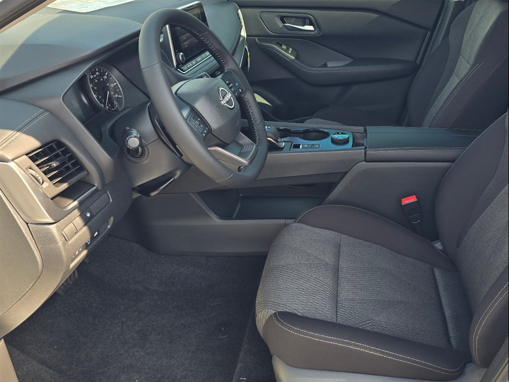 New 2026 Nissan Rogue SV AWD/4WD image 11