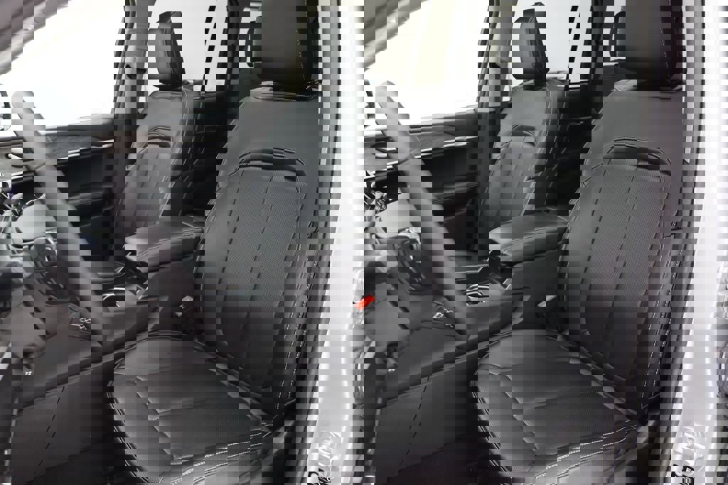 Used 2023 Jeep Grand Cherokee 30th Anniversary image 17