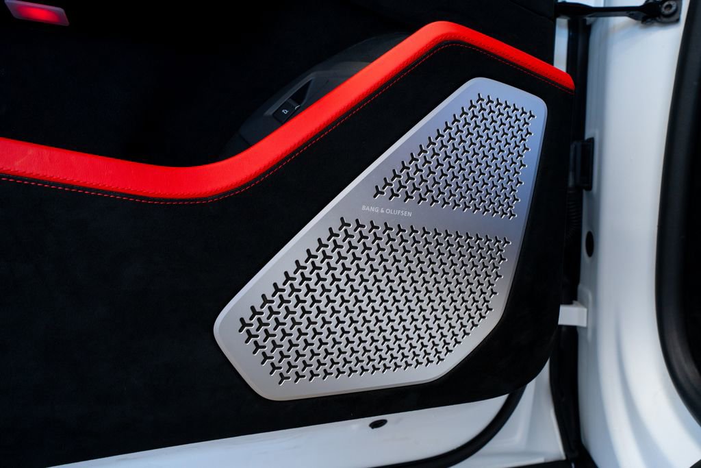 Used 2024 Lamborghini Urus Performante image 38