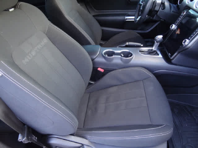 Used 2022 Ford Mustang GT RWD image 9