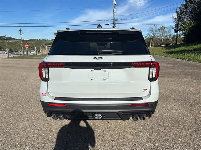 New 2027 Ford Explorer ST w/ Sun And Sound Package AWD/4WD image 3