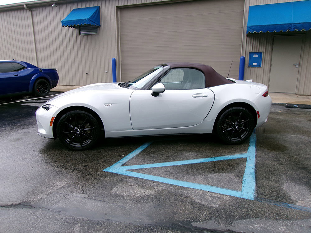 Used 2018 MAZDA MX-5 Miata Grand Touring image 3