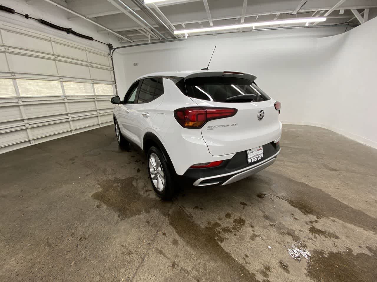 Used 2020 Buick Encore GX Preferred AWD/4WD image 4