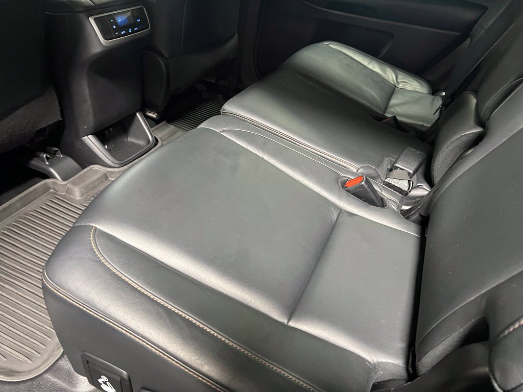 Certified 2017 Toyota Highlander XLE AWD/4WD image 17