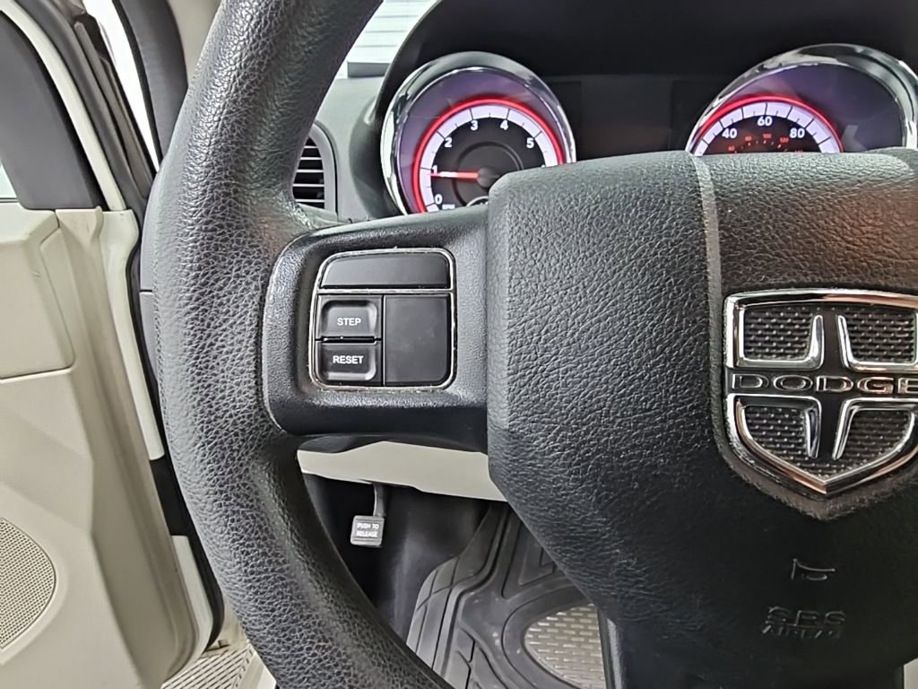 Used 2013 Dodge Grand Caravan SE image 19