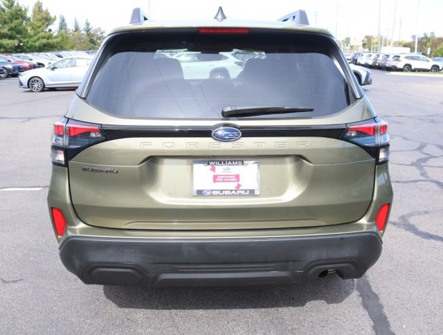 Certified 2025 Subaru Forester Premium image 4