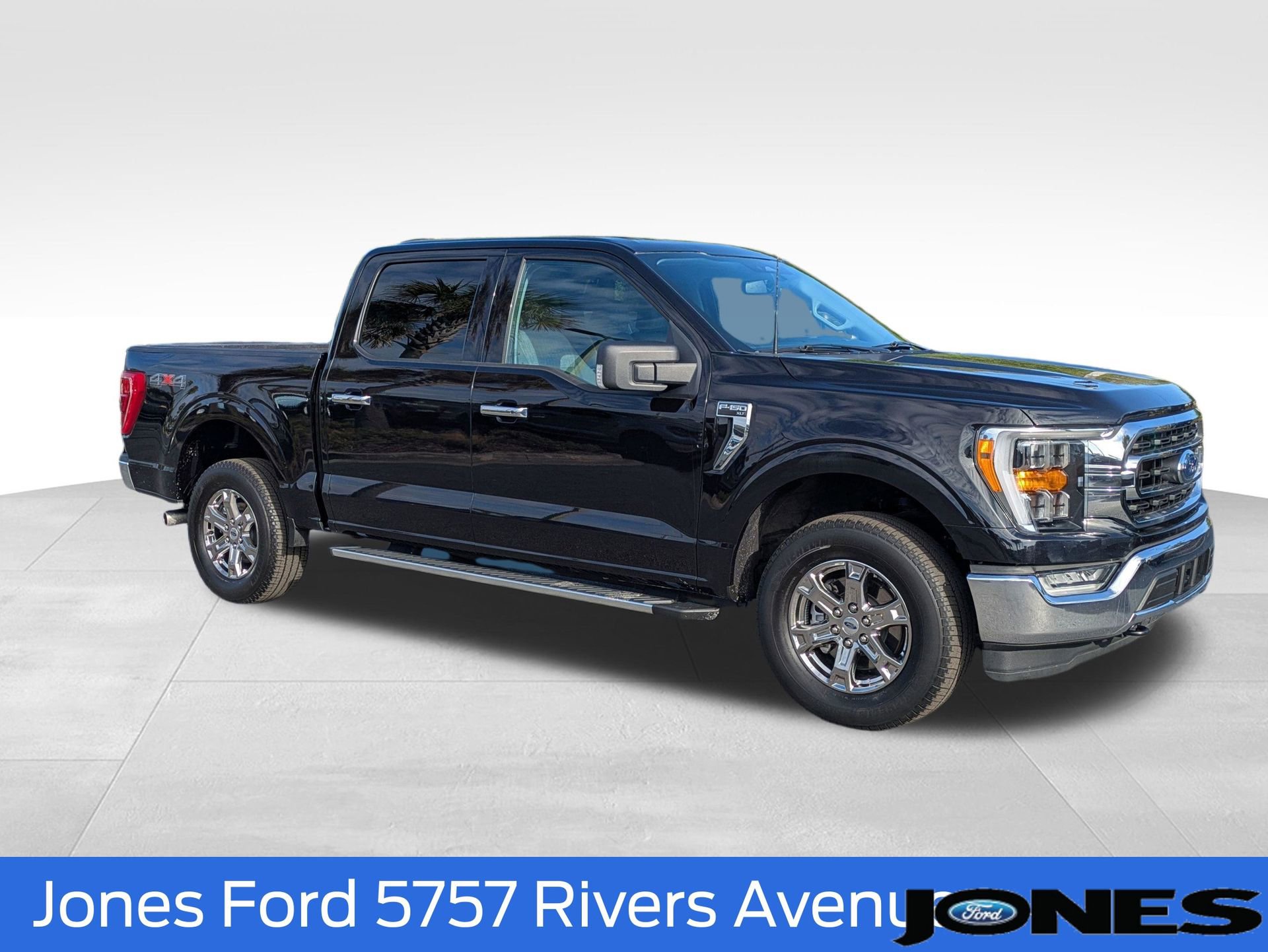 Certified 2023 Ford F150 XLT w/ Equipment Group 302A High image 3
