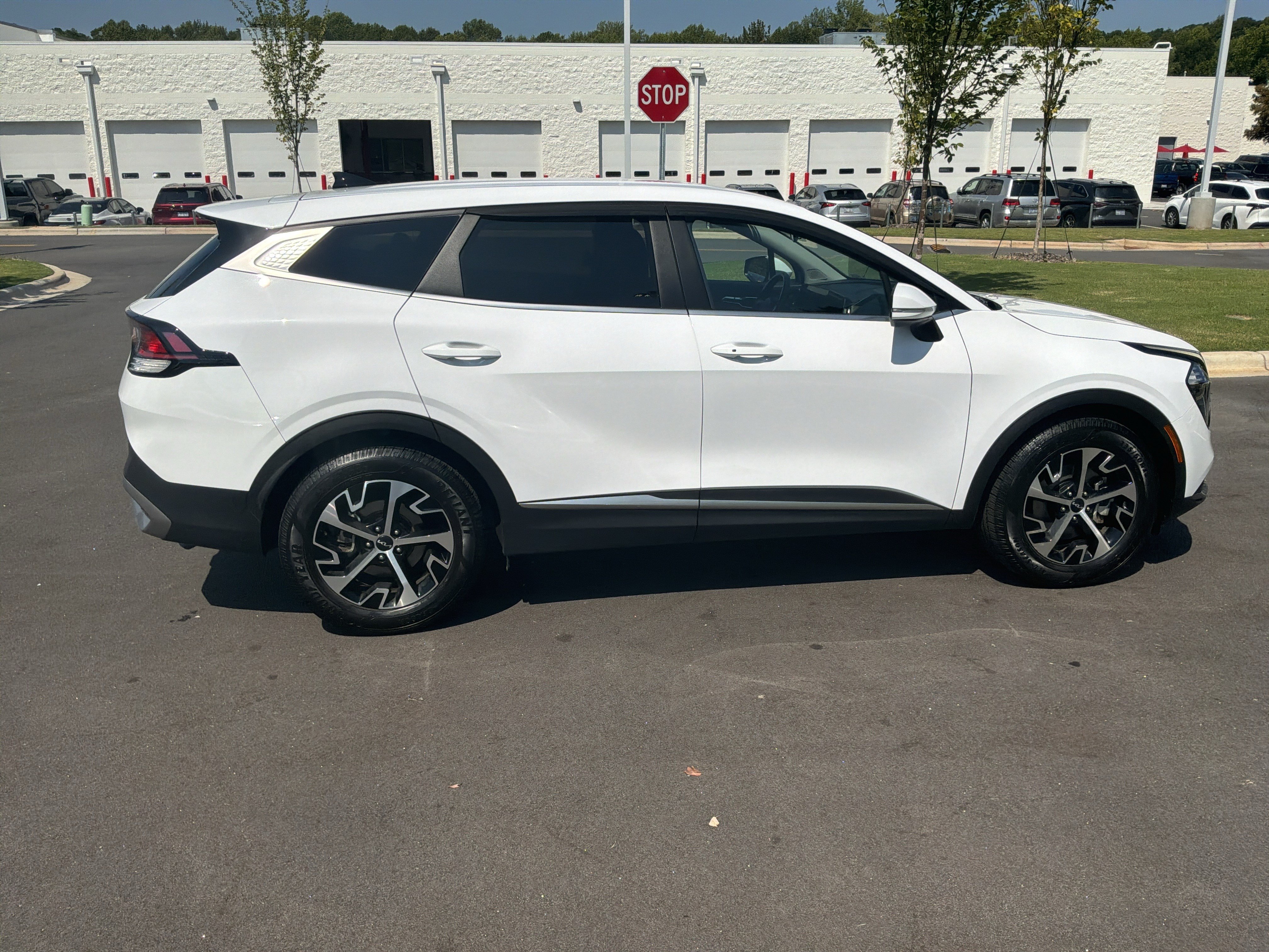 Used 2023 Kia Sportage EX FWD image 20
