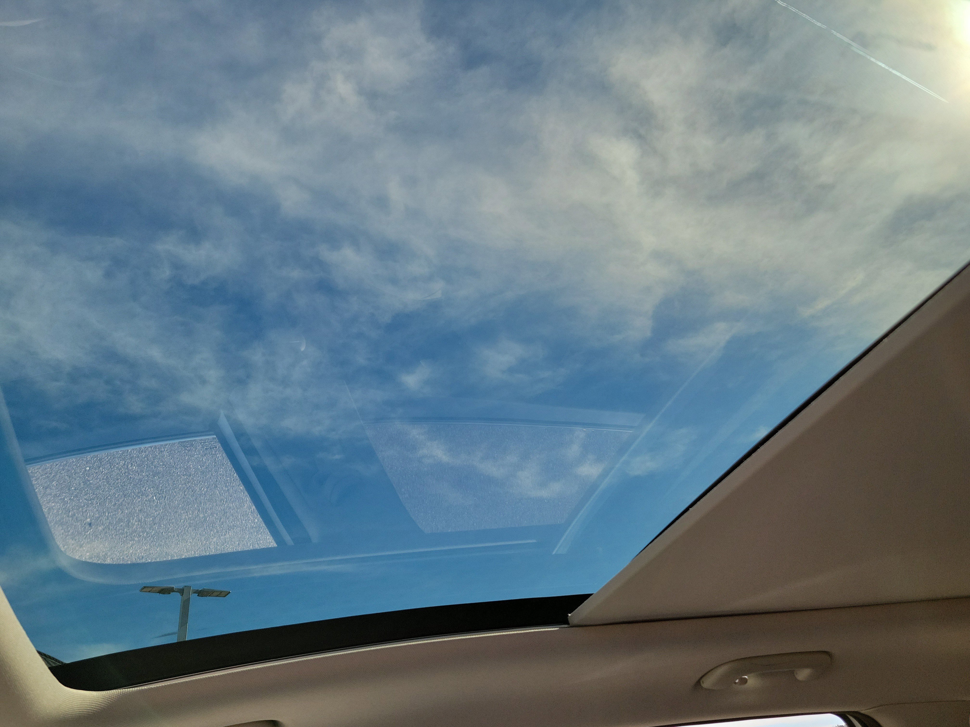 Used 2025 Kia Sorento S w/ Panoramic Sunroof Package image 23