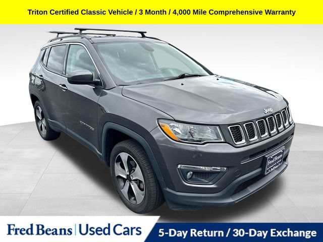 Used 2019 Jeep Compass Latitude w/ Popular Equipment Group AWD/4WD image 1