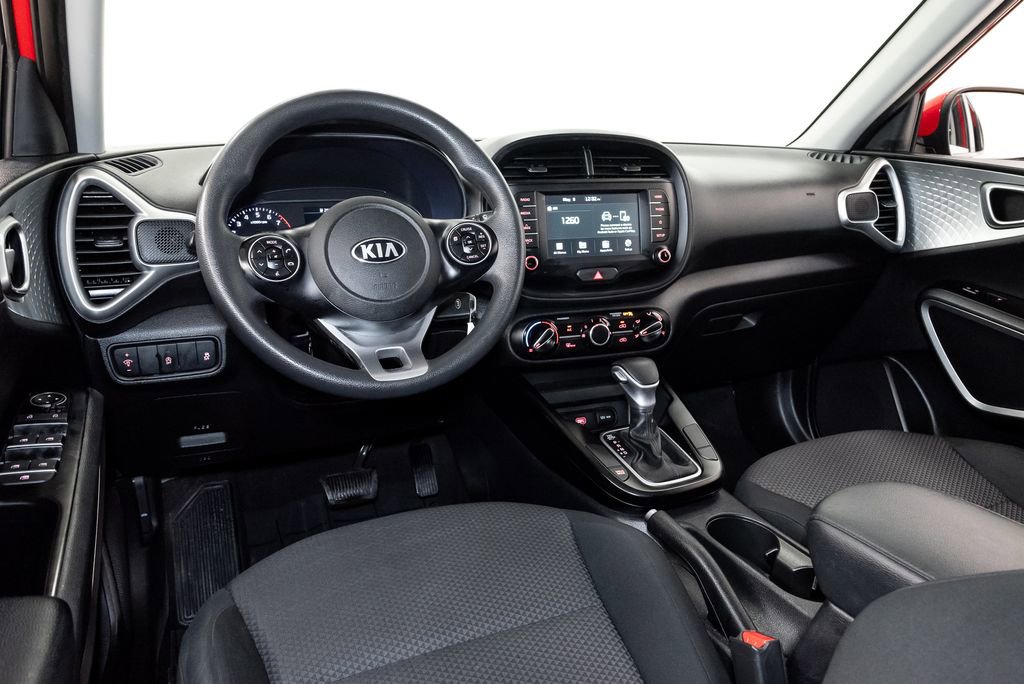 Used 2020 Kia Soul LX FWD image 7