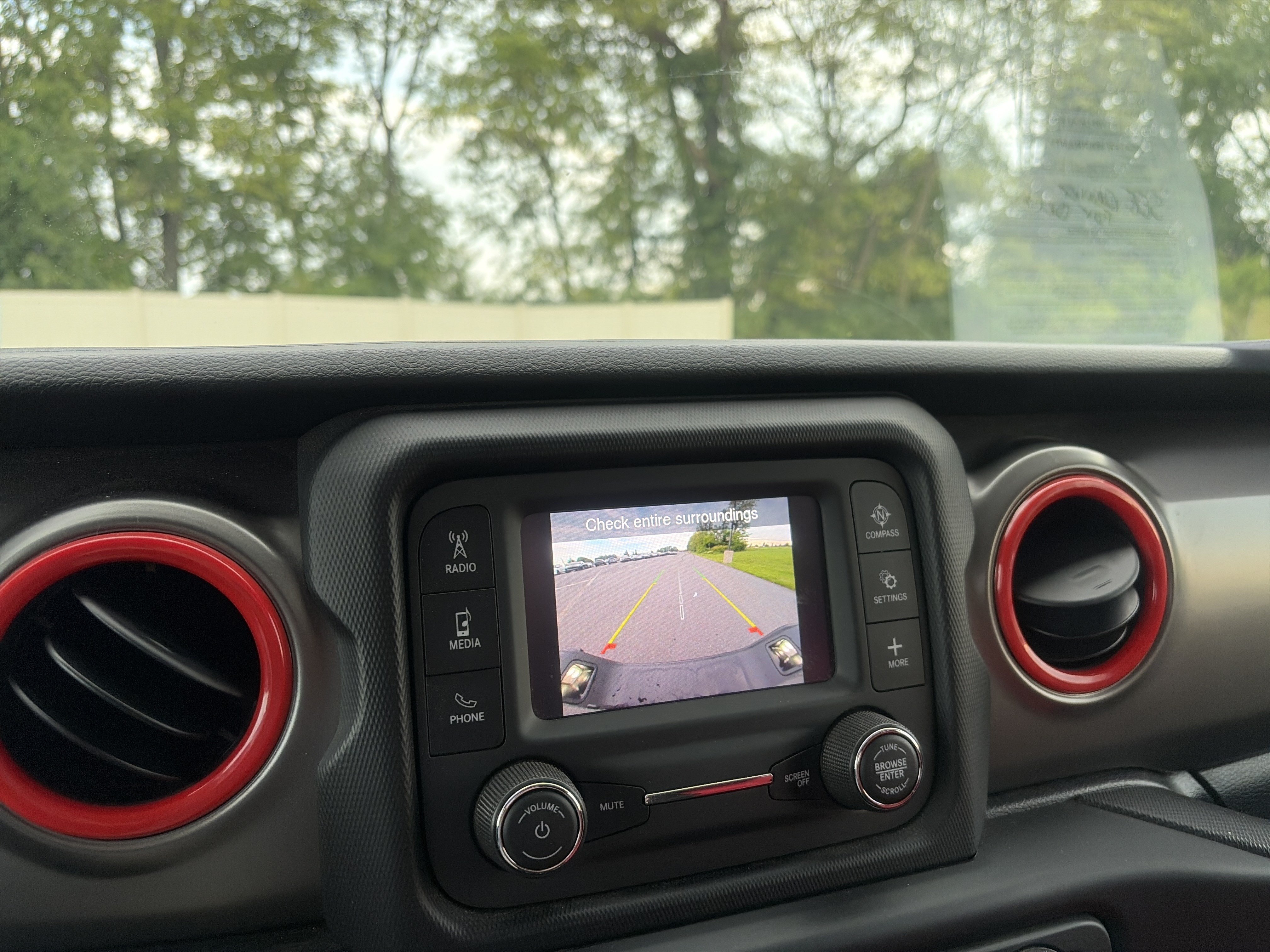 Used 2021 Jeep Gladiator Sport AWD/4WD image 31