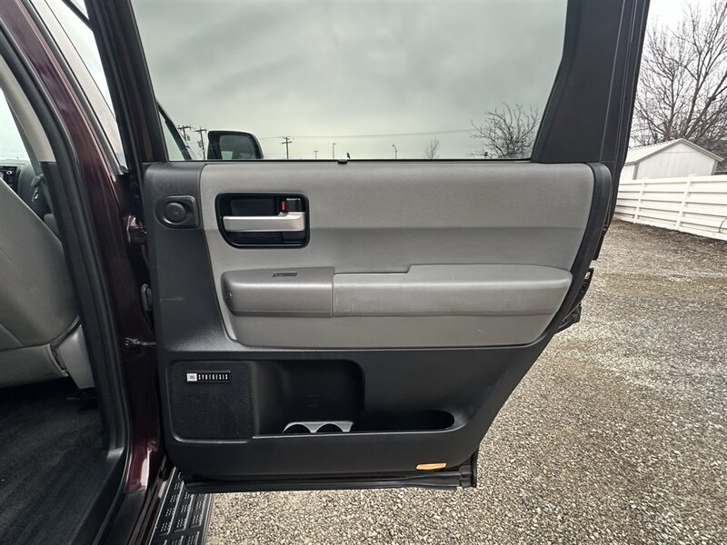 Used 2015 Toyota Sequoia Limited AWD/4WD image 14