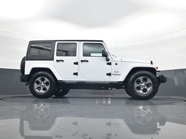 Used 2016 Jeep Wrangler Unlimited Sahara AWD/4WD image 24