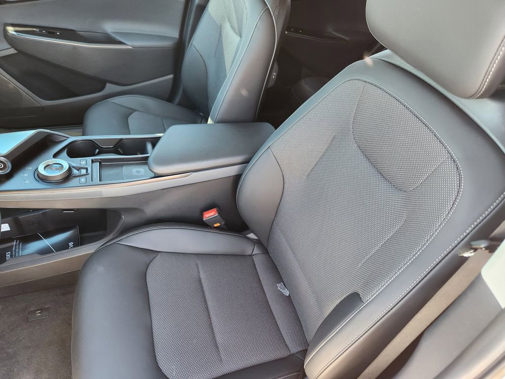 New 2025 Kia EV6 Light w/ Light LR Technology Package image 8