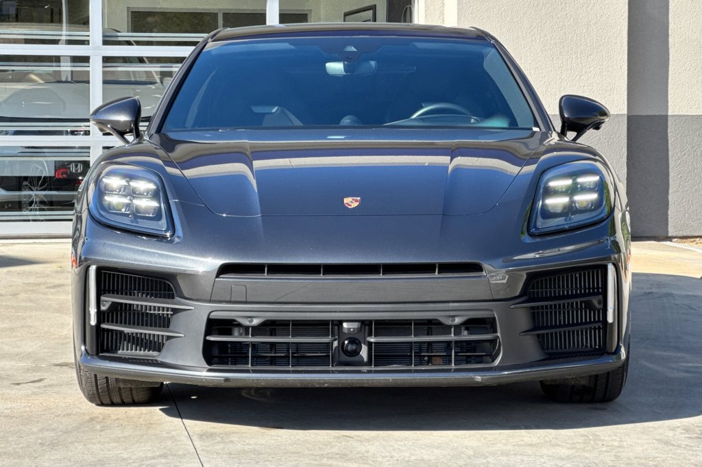 Used 2024 Porsche Panamera RWD image 11