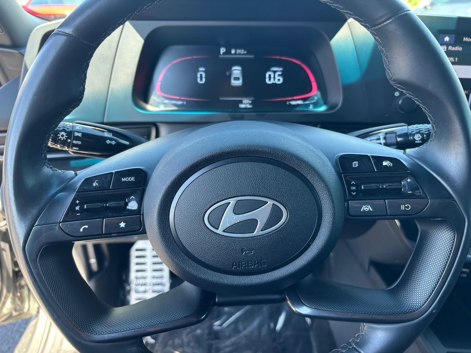 Used 2025 Hyundai Elantra Sport image 29