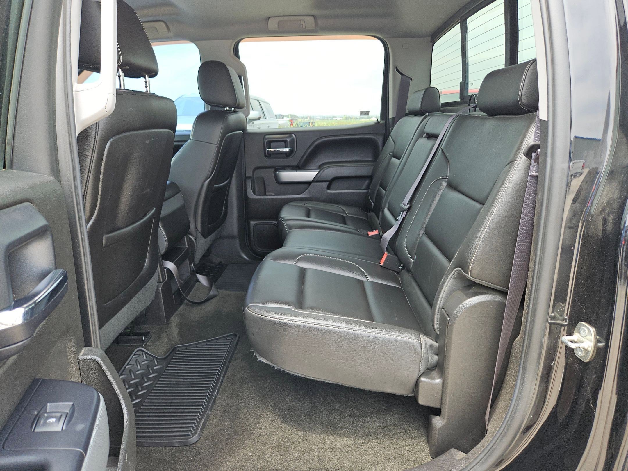 Used 2015 Chevrolet Silverado 1500 LTZ AWD/4WD image 14