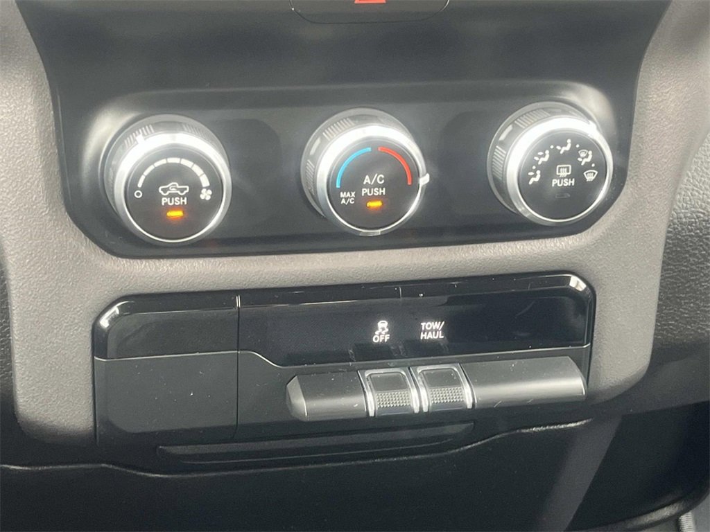 Used 2020 RAM 1500 Big Horn image 24