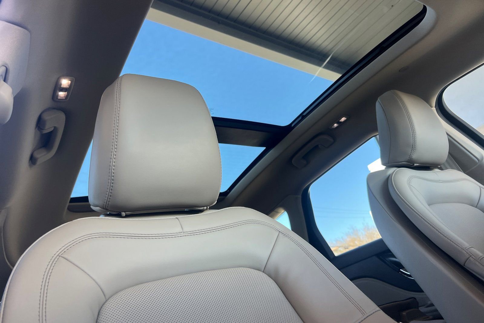 Certified 2022 Lincoln Corsair Grand Touring image 17