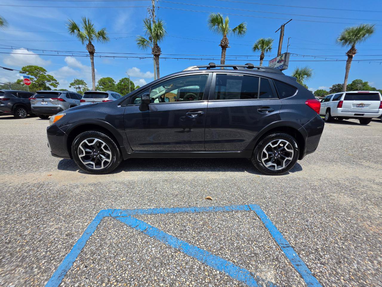 Used 2017 Subaru Crosstrek 2.0i Limited AWD/4WD image 3