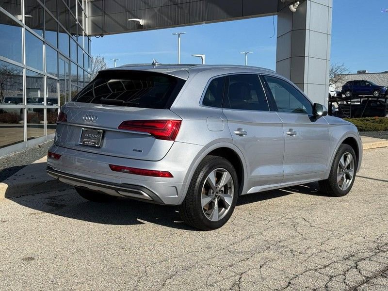Used 2022 Audi Q5 2.0T Premium Plus w/ Premium Plus Package AWD/4WD image 3