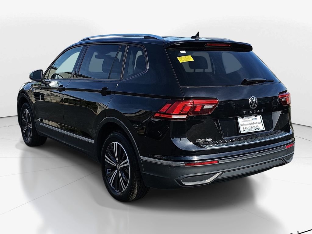 Used 2024 Volkswagen Tiguan SE image 6