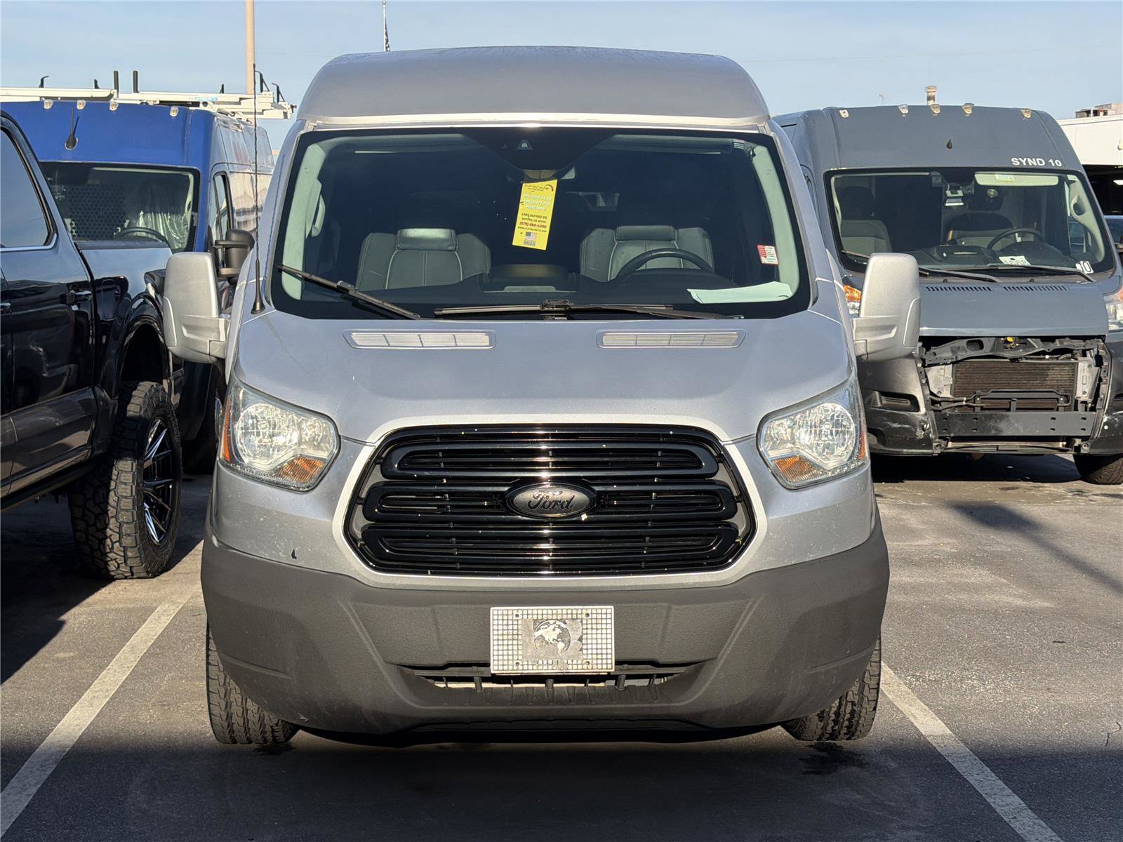 Used 2015 Ford Transit 150 130 Low Roof w/ Exterior Upgrade Package RWD image 2